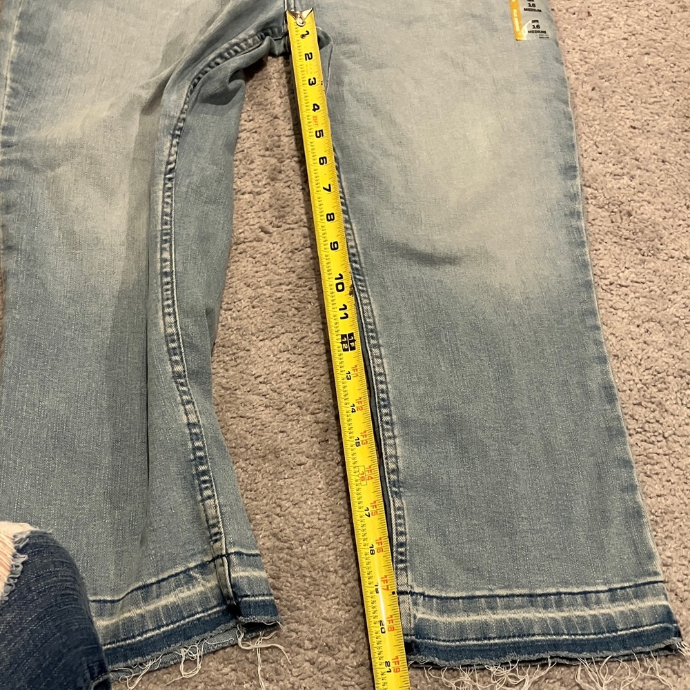 ❌SOLD on VINTED❌ - Lee Light Blue Capri Legendary Style Jeans - Picture 7 of 11